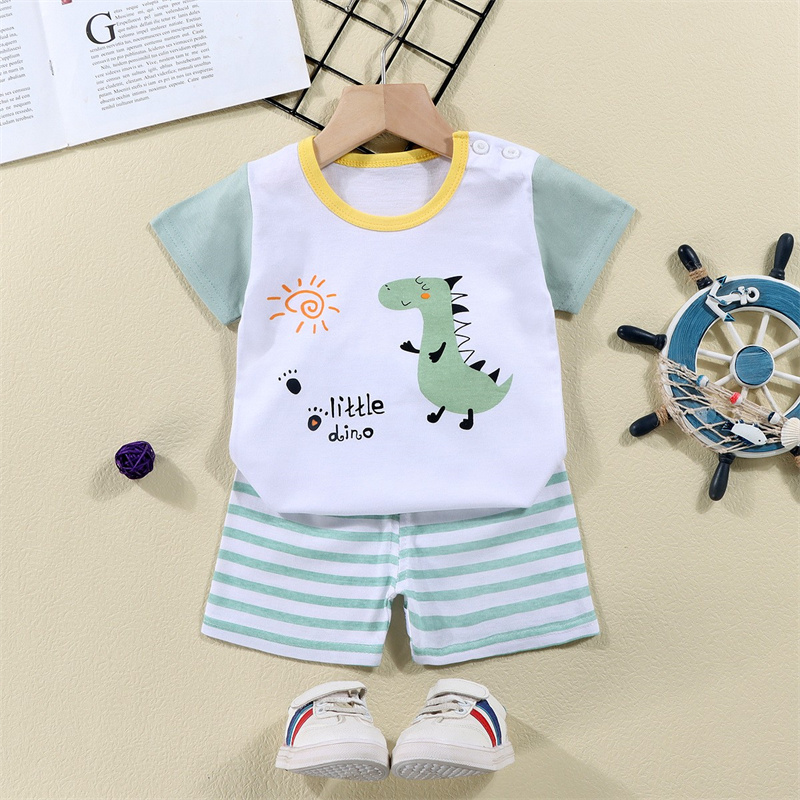 T-shirt in cotone + pantalonci - Baby Clothing Essentials recensione e prezzo