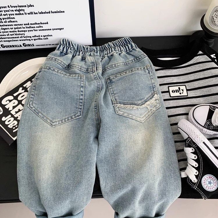 Pantaloni Larghi in Denim con  - Baby Clothing Drawing recensione e prezzo